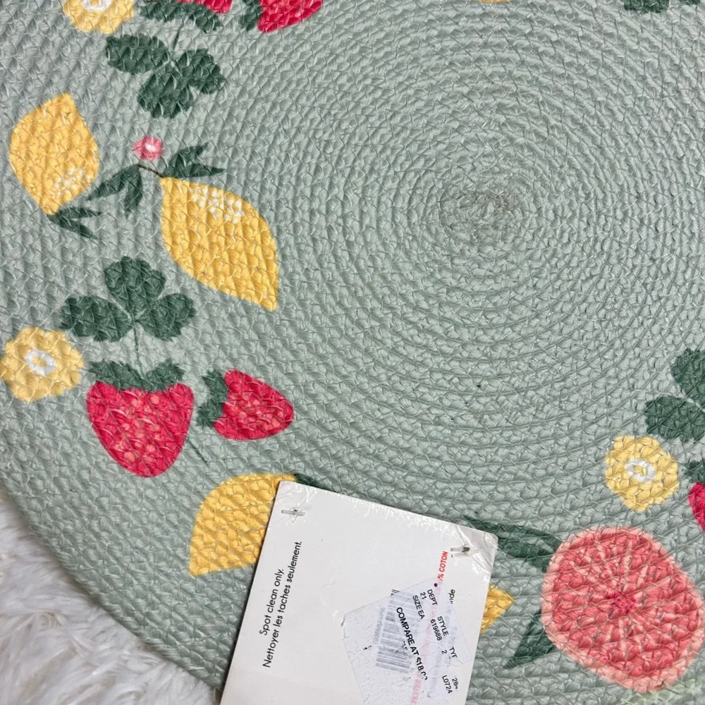 4 pc Braided Placemat Set Rnd‎ STRAWBERRY Lemon and grapefruit Green White New